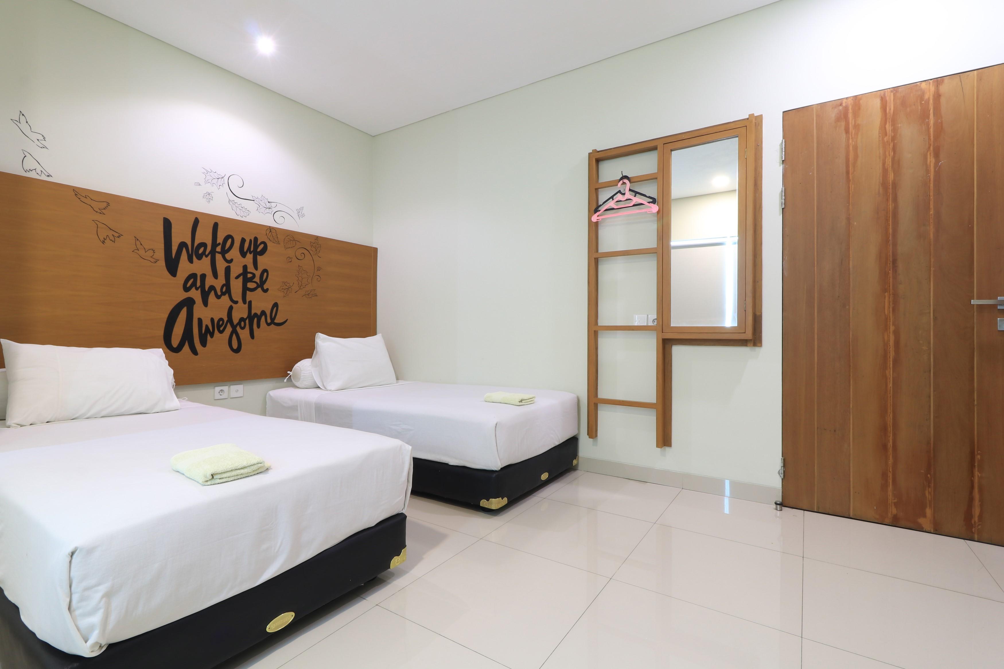 Locus Rooms Bandung Exteriör bild